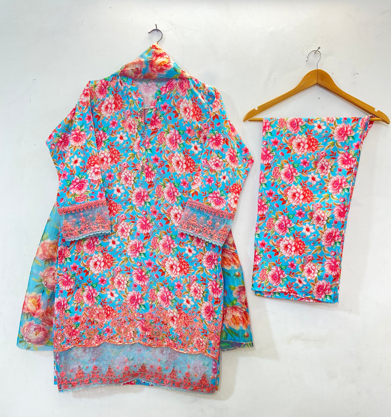 Chicken Kari Embroidered 3PC (Lawn) D-32