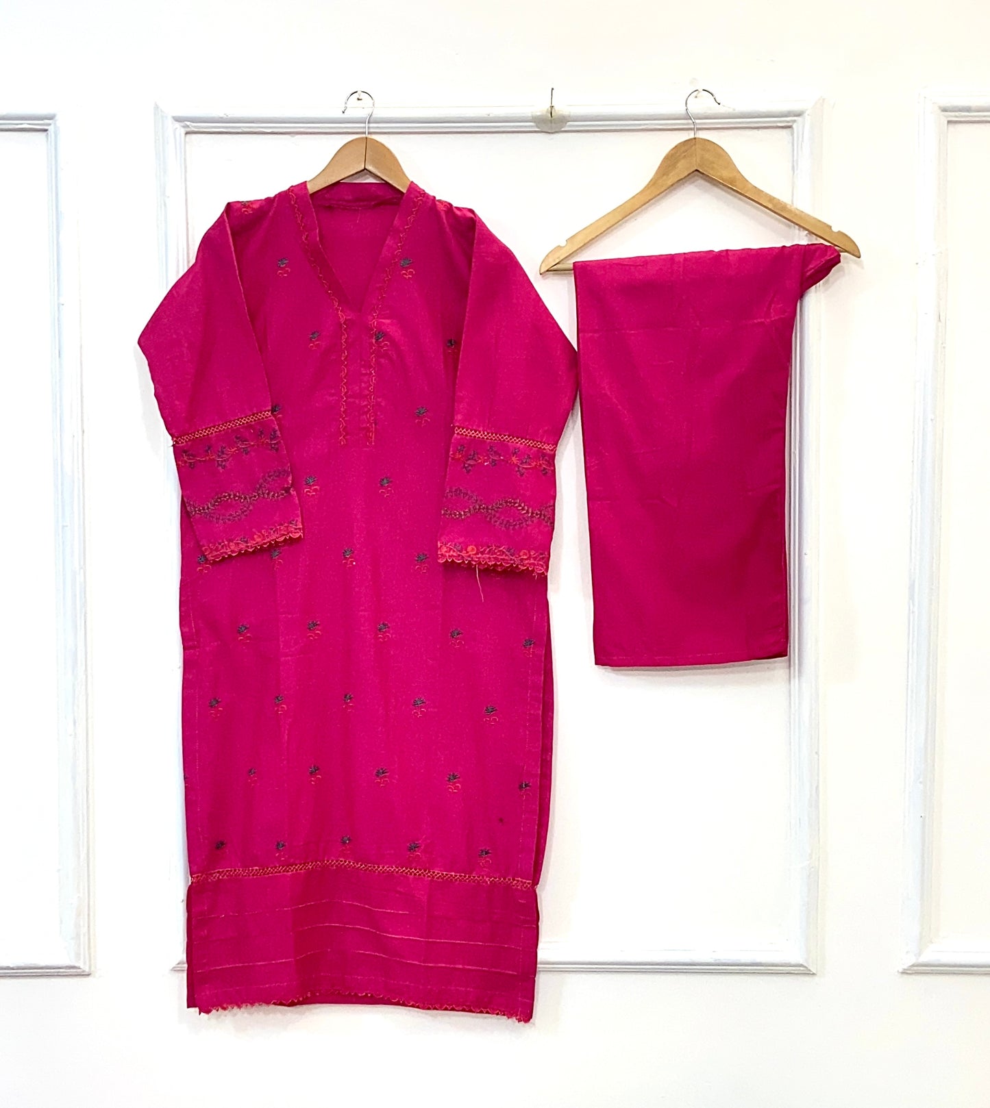 Charming Embroidered 2PC (Best Seller) (Khaddar) D-164