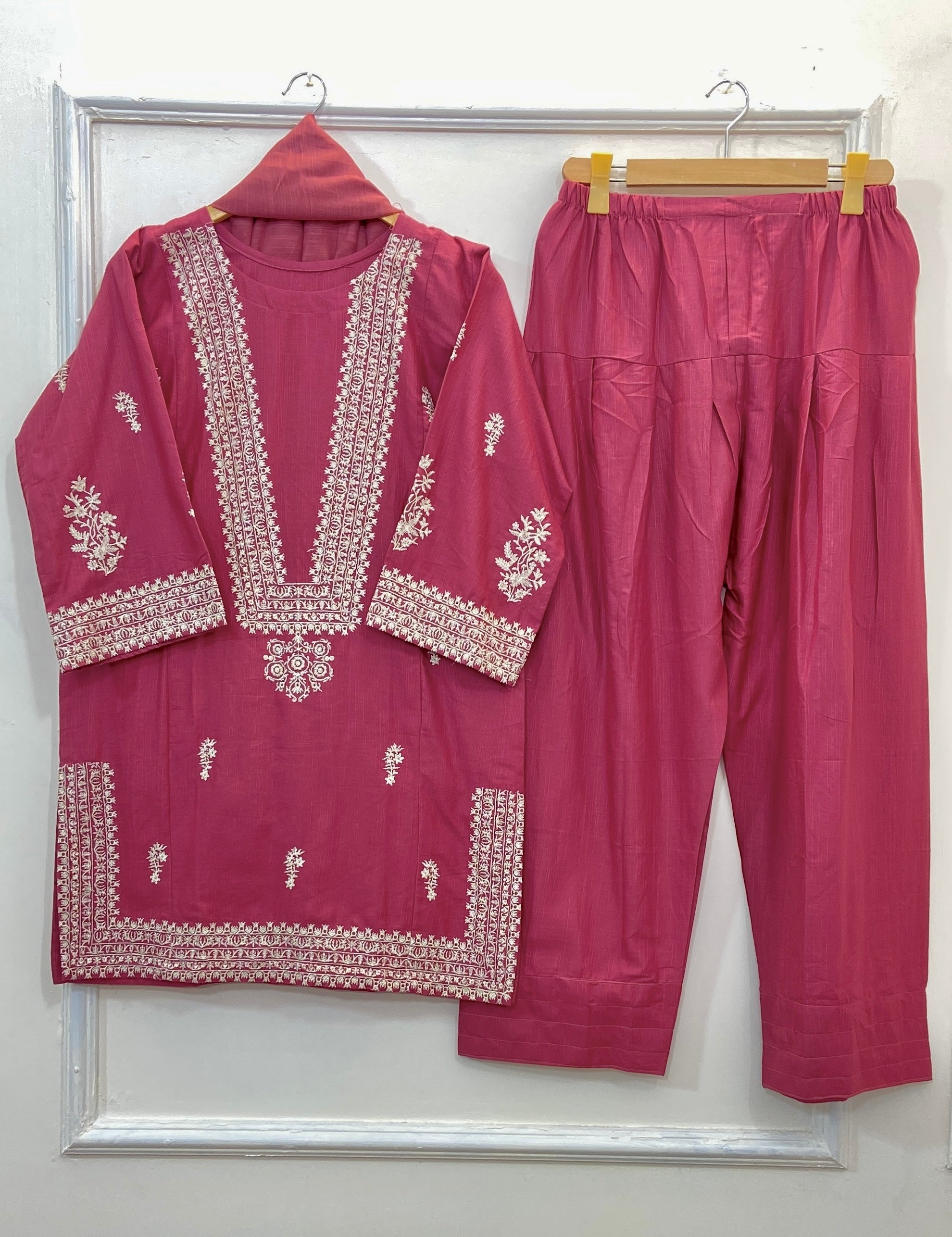 Embroidered Farshi 3PC (Khaddar) (Best Seller) D-155