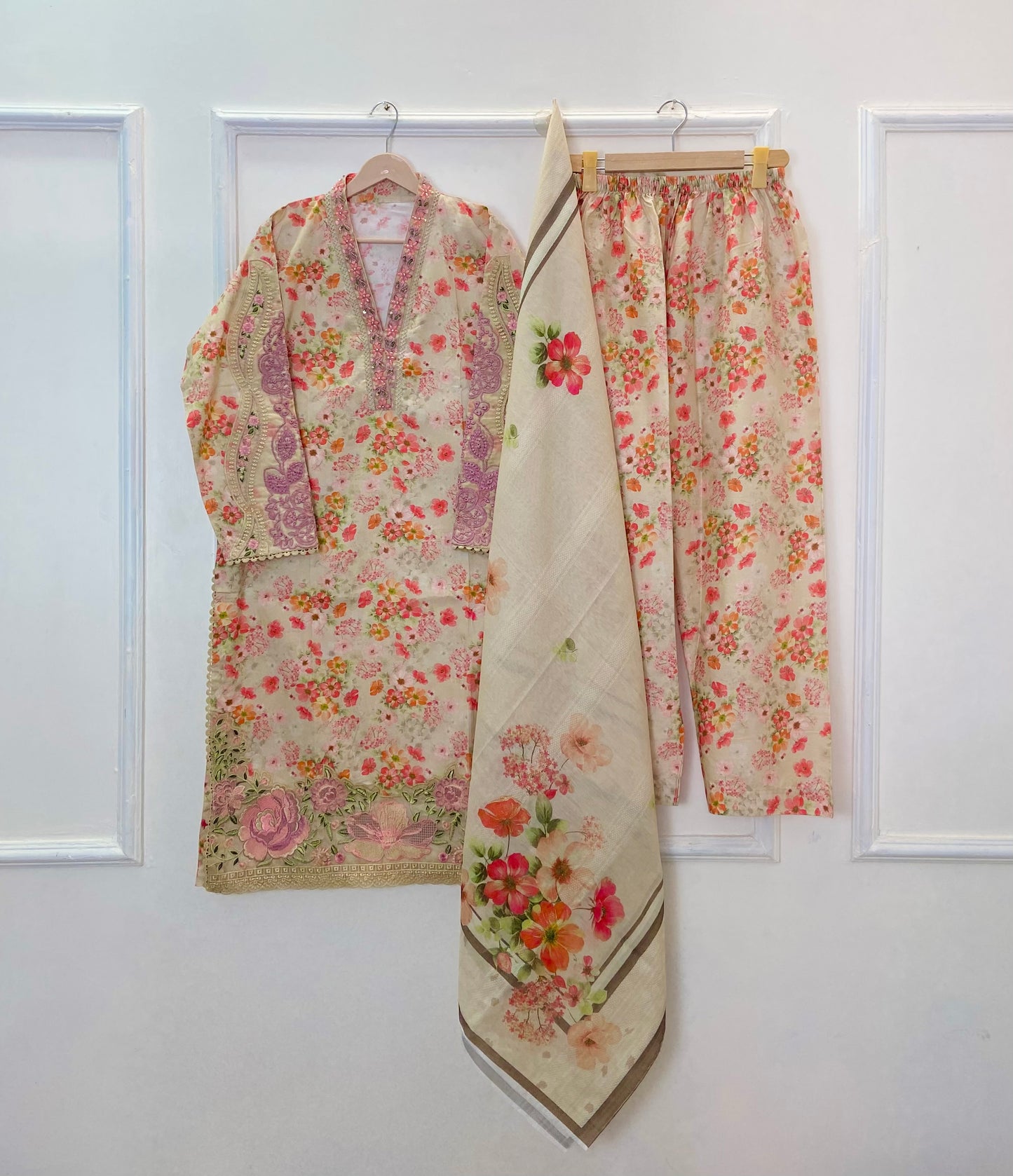 Creamy Floral Embroidered 3PC (Premium Cotton) D-340