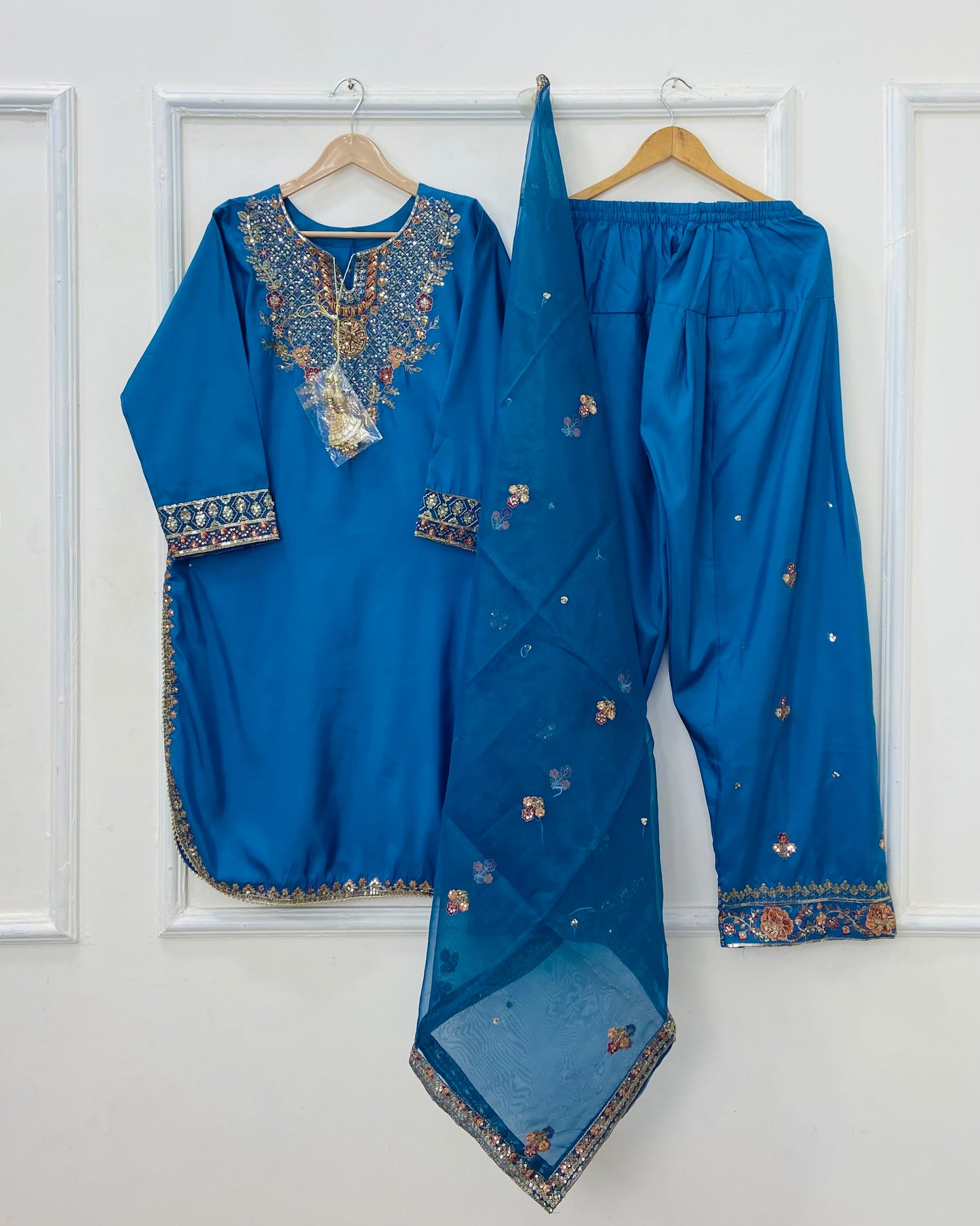 Eid Edit: Embroidered 3PC (Cotton Silk) D-478