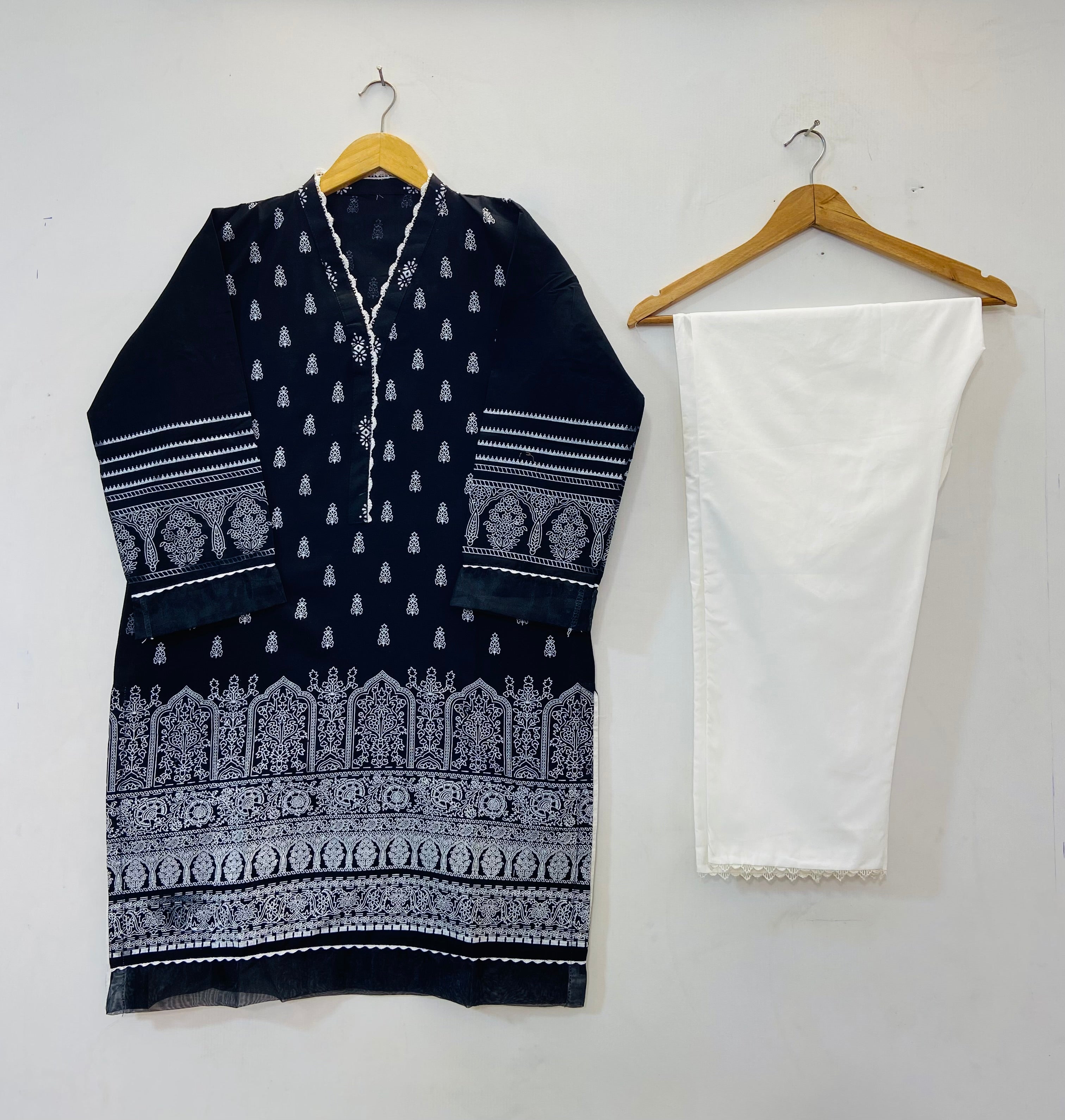 Bareeze Lawn 2PC D-46