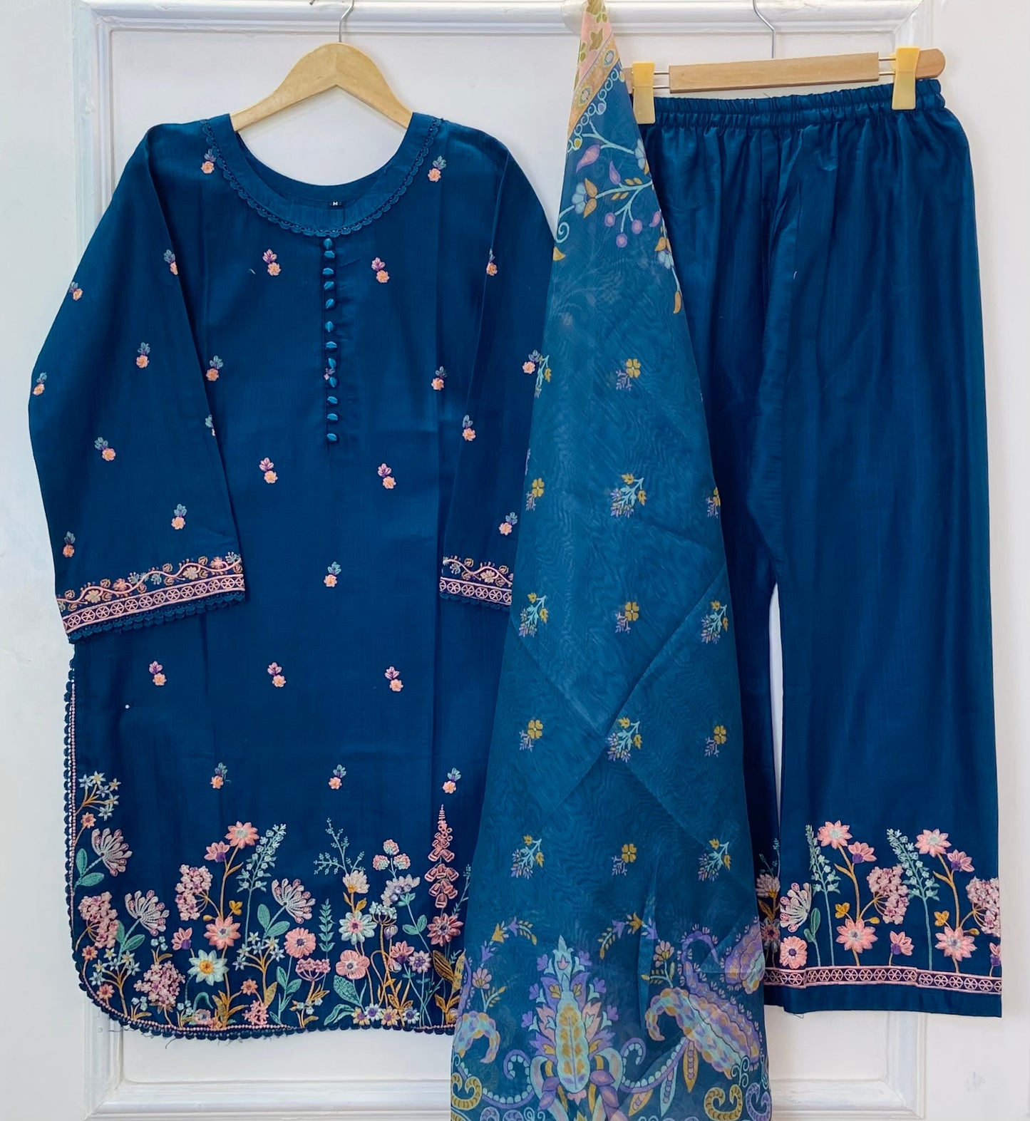Embroidered Eid Edit: 3PC (Doria Cotton) D-350