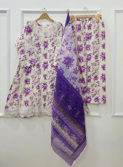 Lawn Series: Frock 3PC (Lawn) D-526