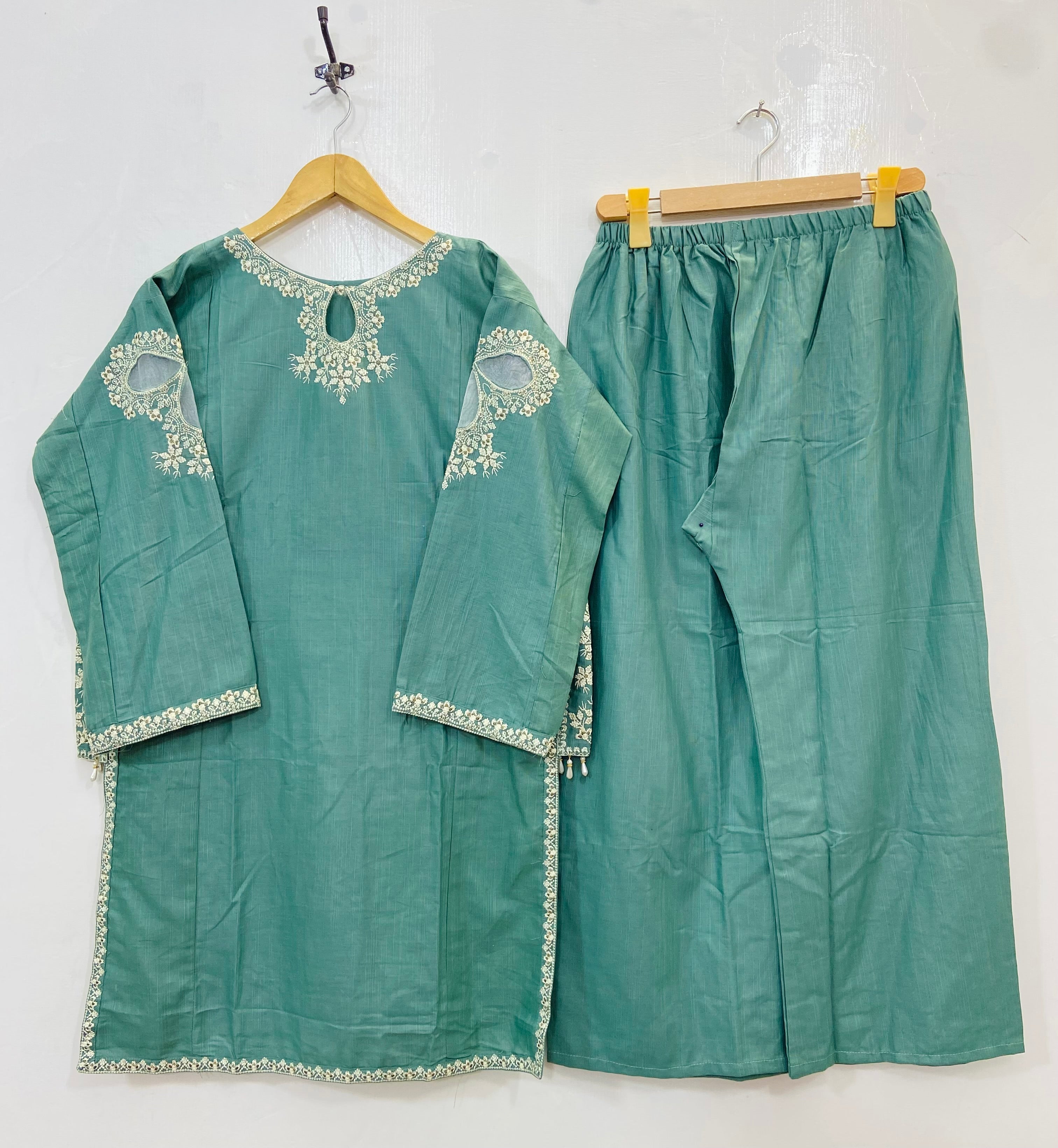 Dreamy Front Back Embroidered 2PC (Best Seller) (Khaddar) D-143