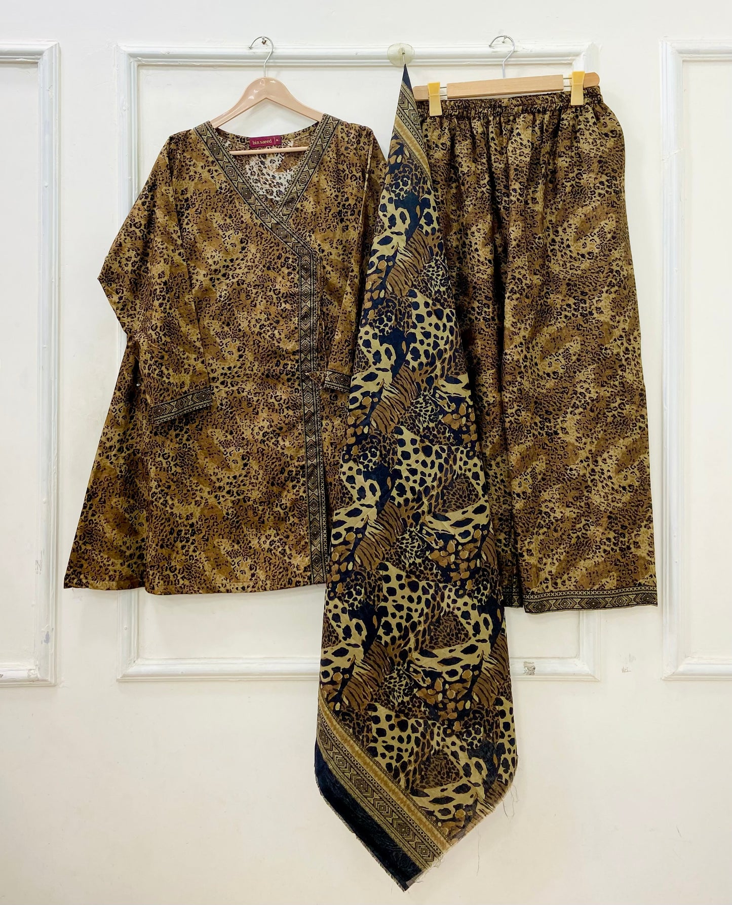 Short Frocks | 3PC Binsaeed Lawn D-670
