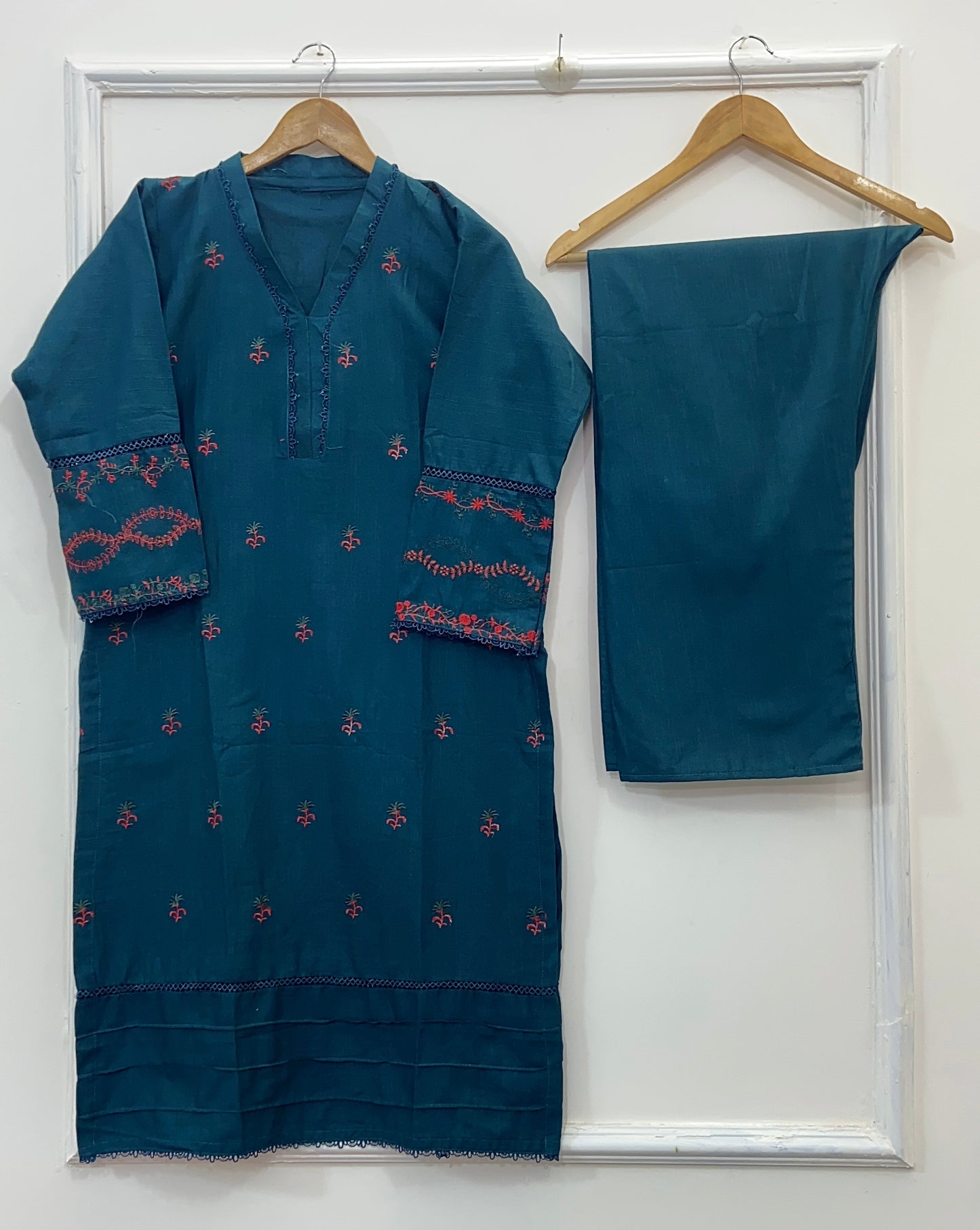 Charming Embroidered 2PC (Best Seller) (Khaddar) D-164