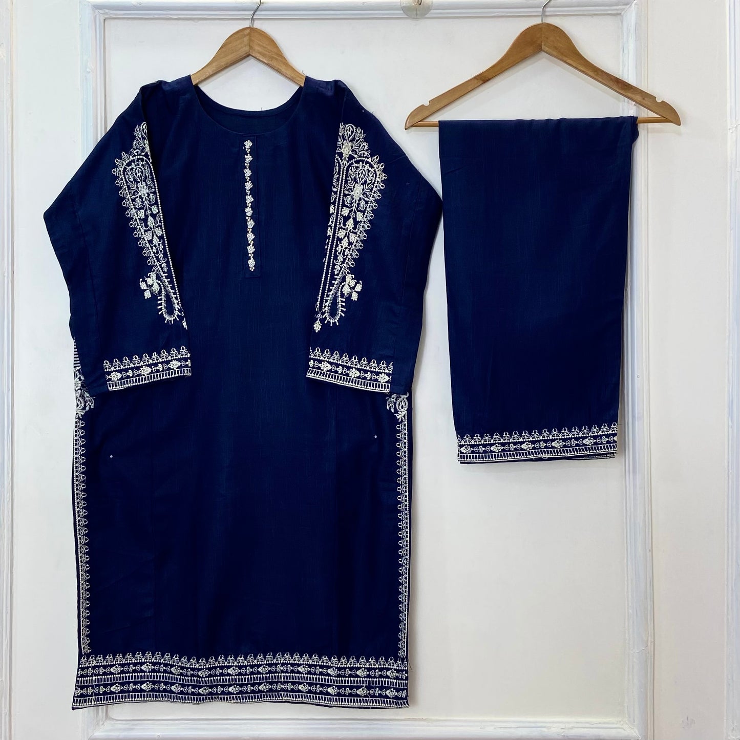 Pocketful Embroidered 2PC (Khaddar) D-306