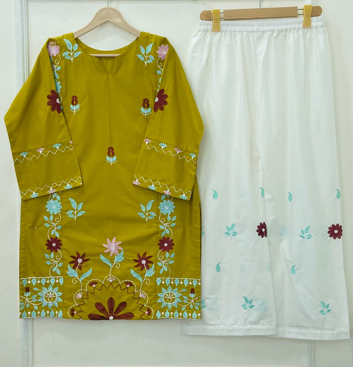 Combo Embroidered Pair 2PC (Premium Cotton) D-409