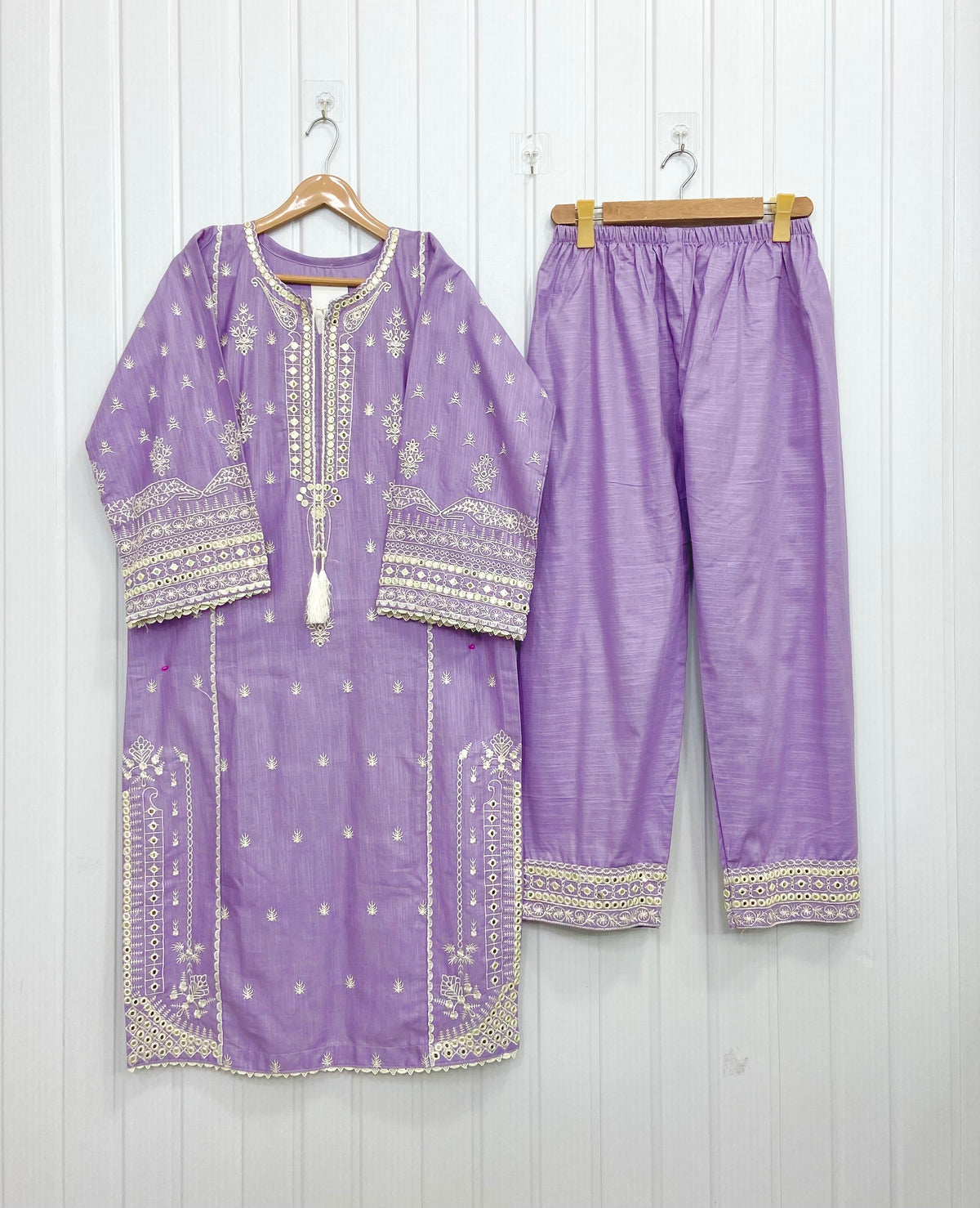 Article No: D-1005