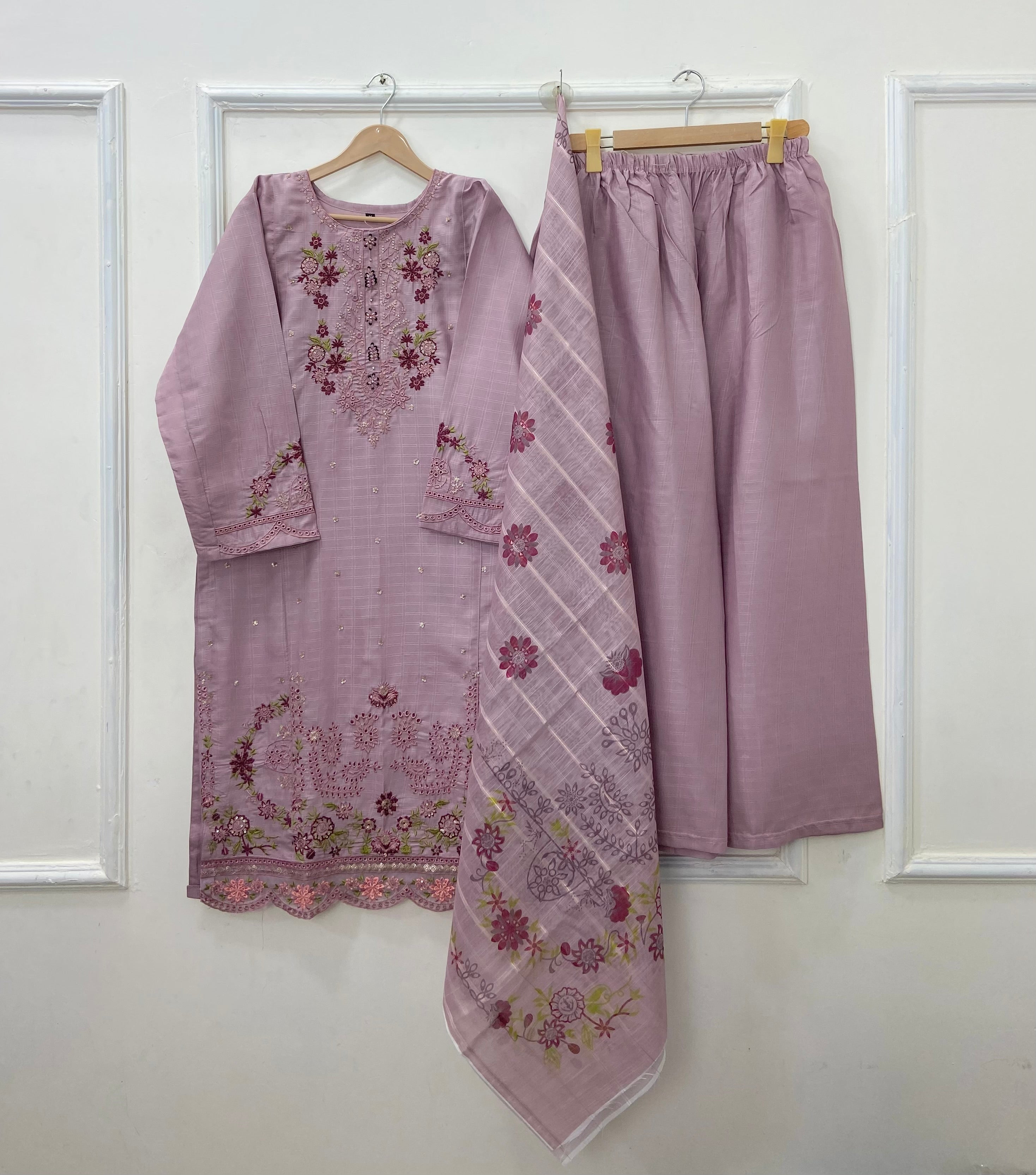Long-Embroidered 3PC (Premium Cotton) D-439