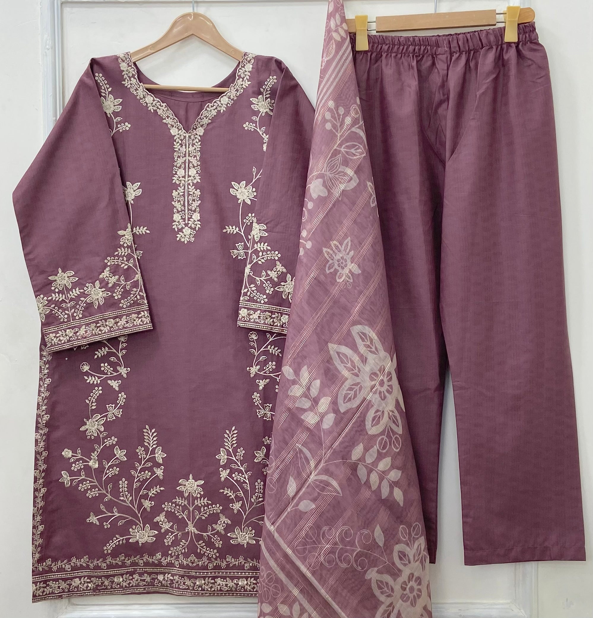 Eid Edit: Embroidered 3PC (Premium Cotton) D-434