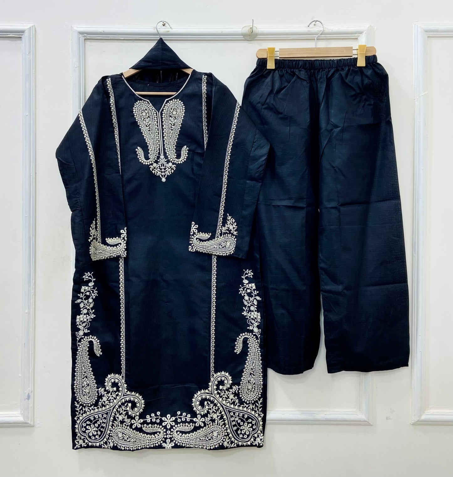 Long Embroidered | 3PC Cotton D-544