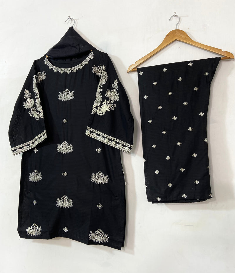 Embroidered Black Articles 3PC (Cotton Lawn) 20
