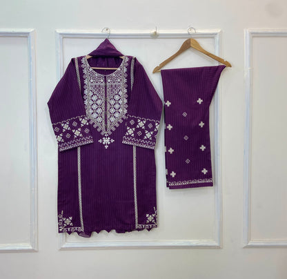 WarmAura Embroidered Winter Edit: 3PC (Khaddar) D-249