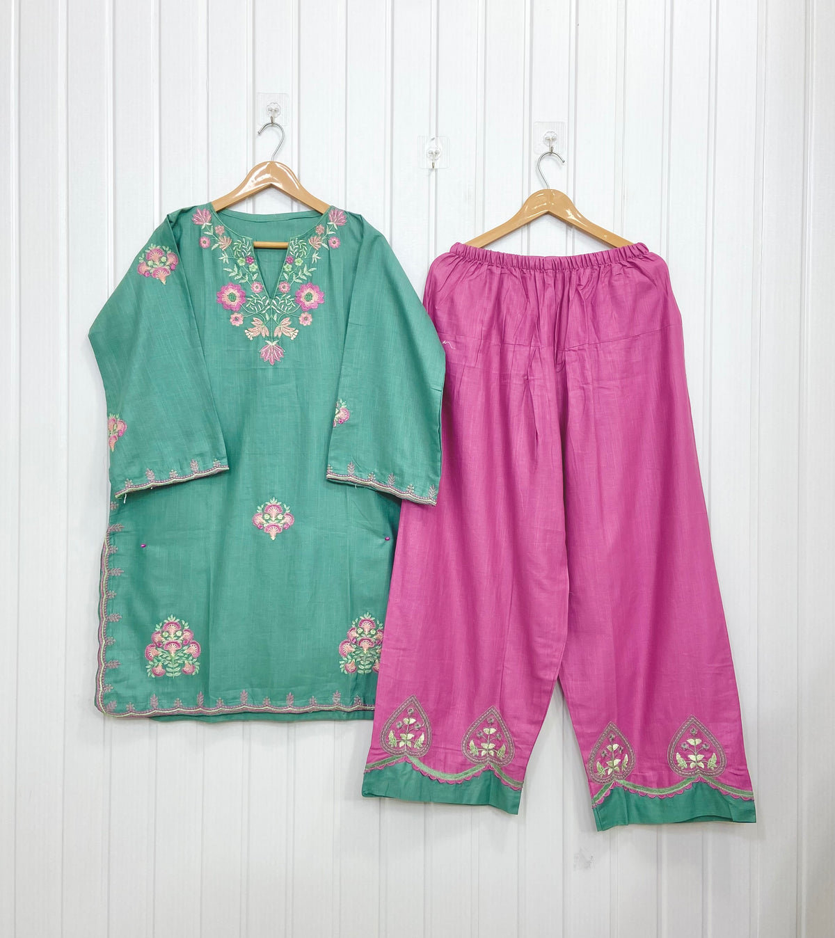 Article No: D-1010 KHADDAR