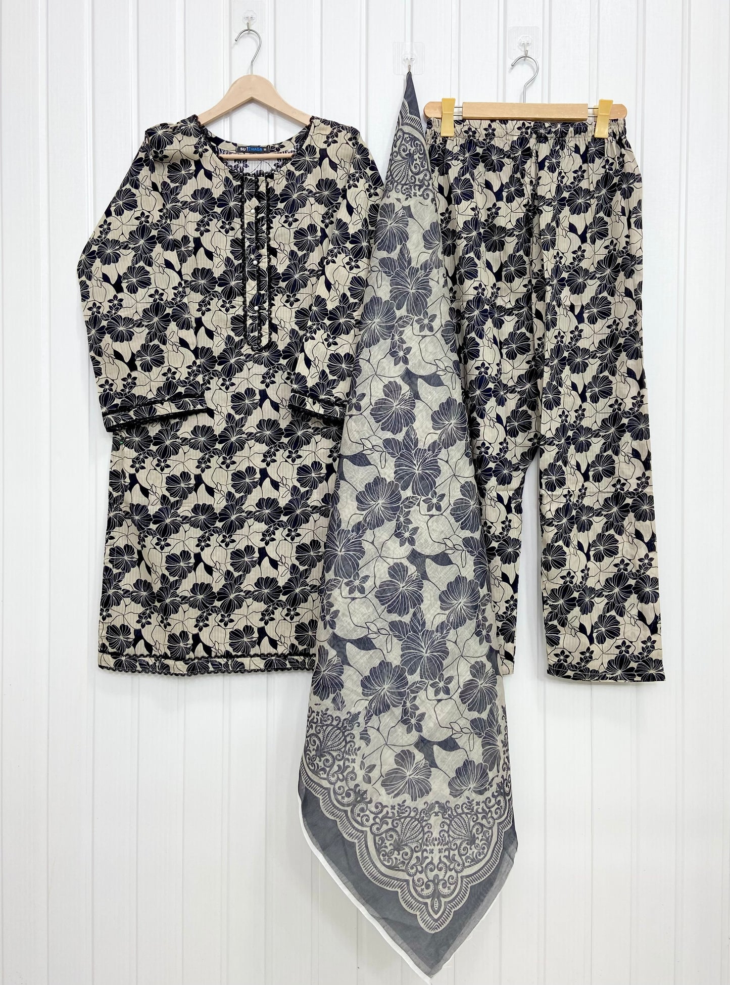 Article no: D-708 Lawn 3 piece