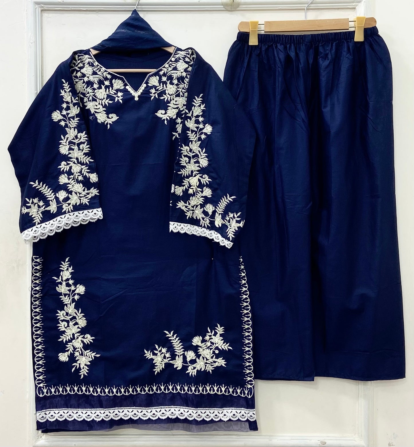 Jall Embroidered | 3PC Lawn Cotton D-633