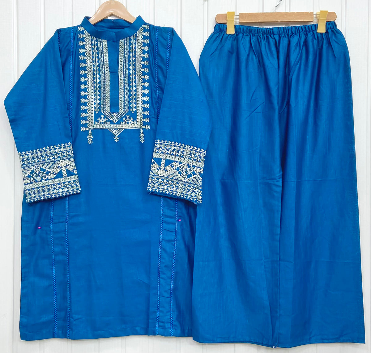 Article No: D-1029 KHADDAR