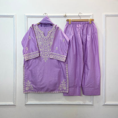 Floral Bunch Embroidered 3PC (Premium Cotton) D-371