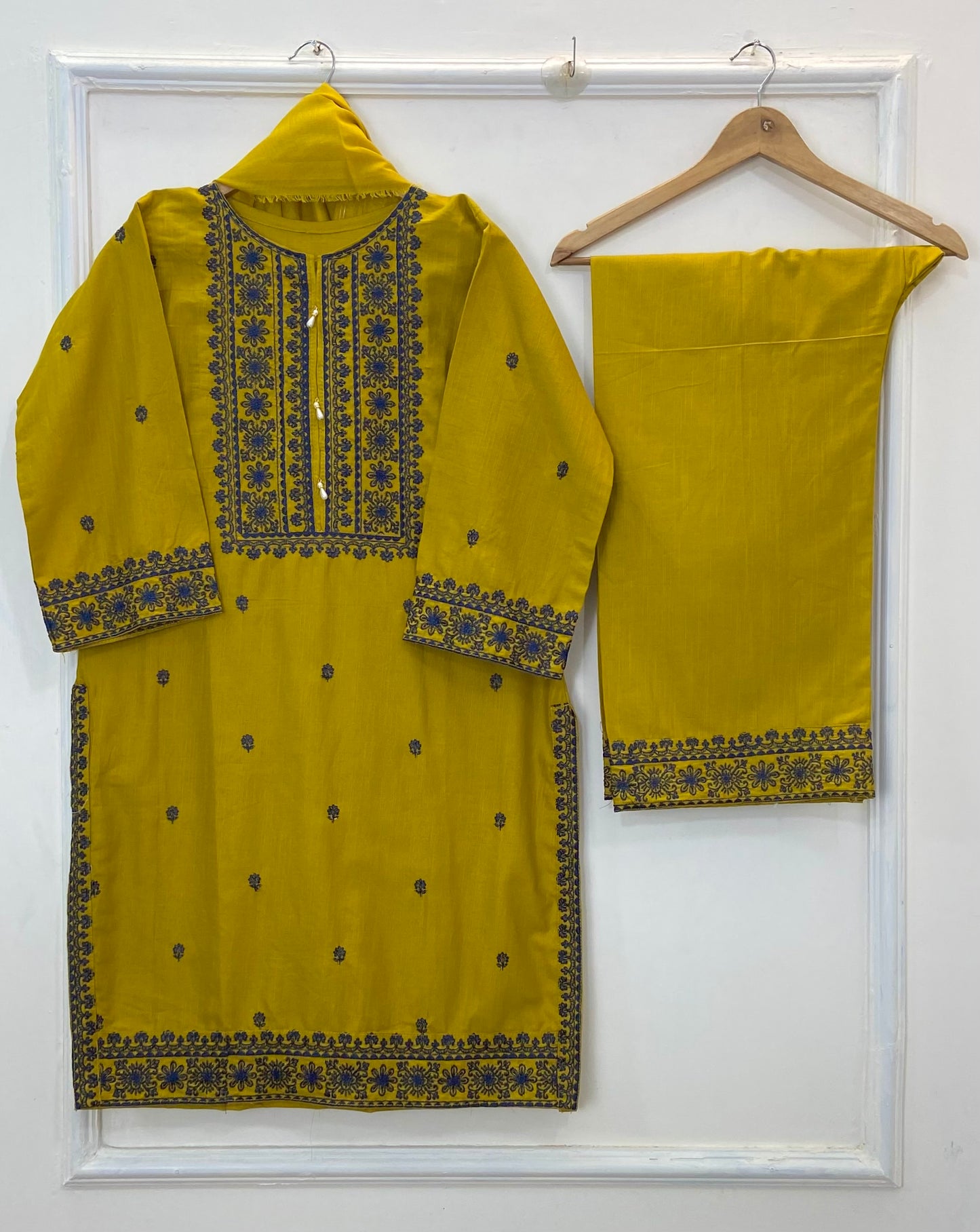 New Winter Edit 3PC (Khaddar) D-206