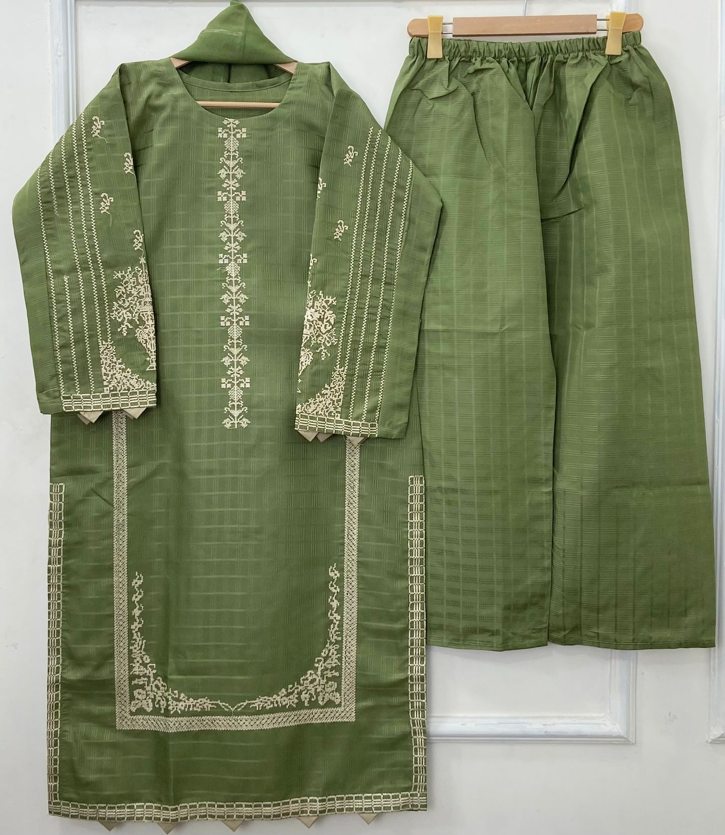 Eid Edit: Embroidered 3PC (Premium Cotton) D-456