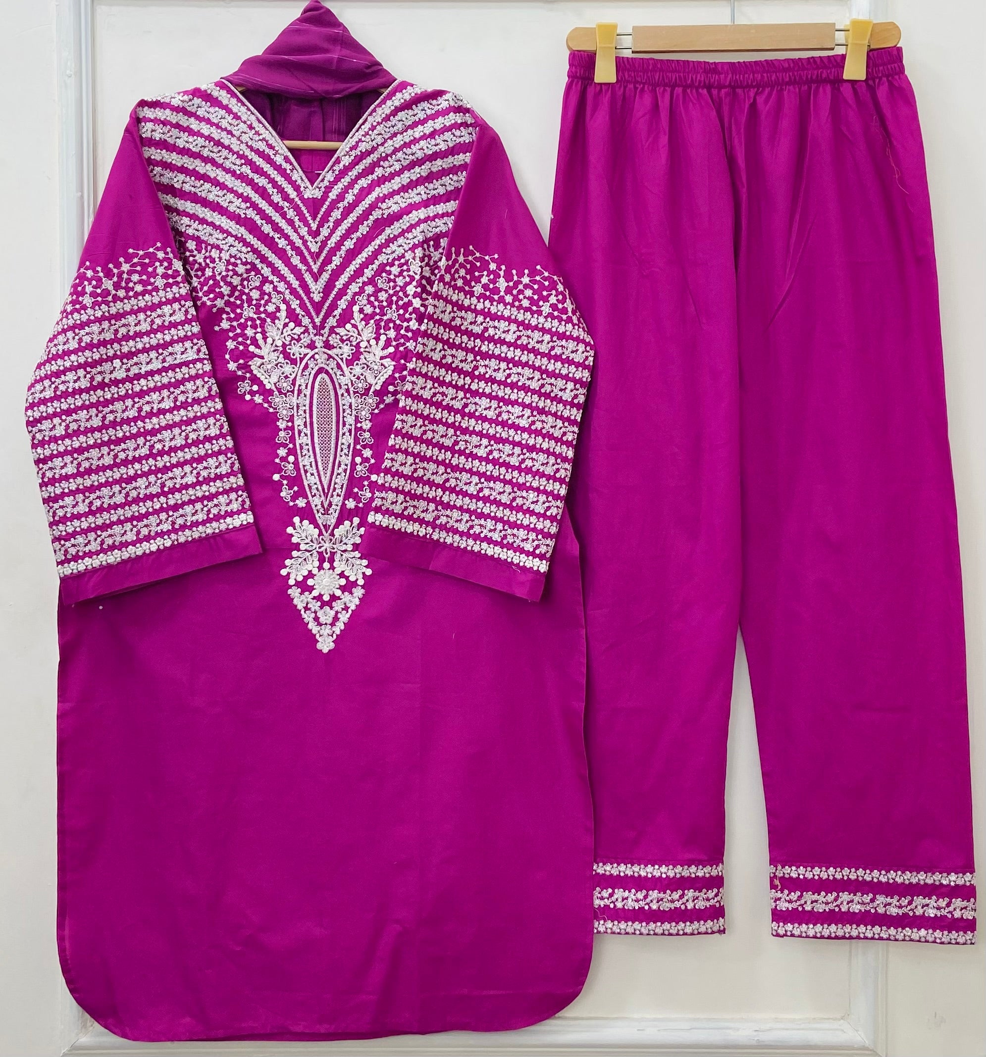 Taj Embroidered 3PC (Premium Cotton) D-430