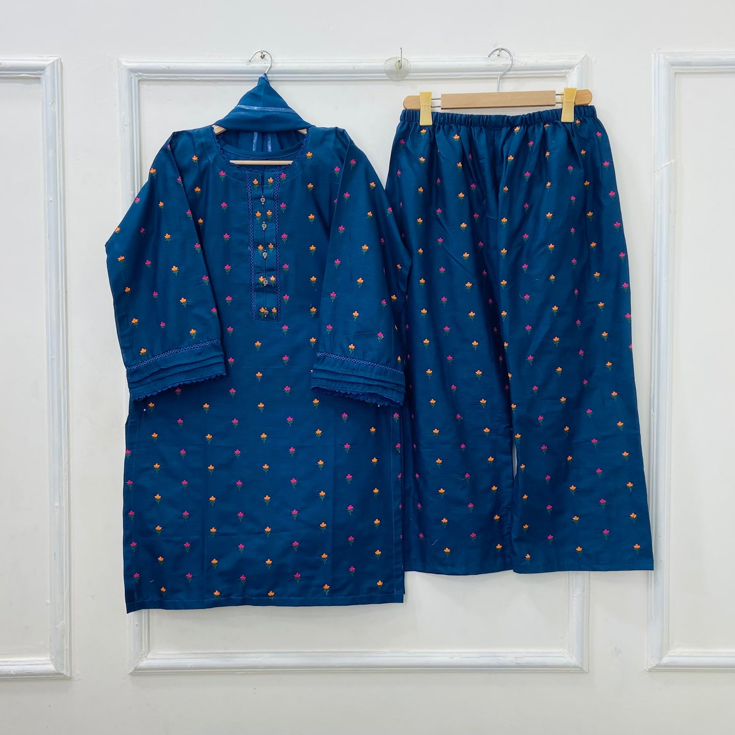 Tulip Embroidered 3PC (Premium Cotton) D-442