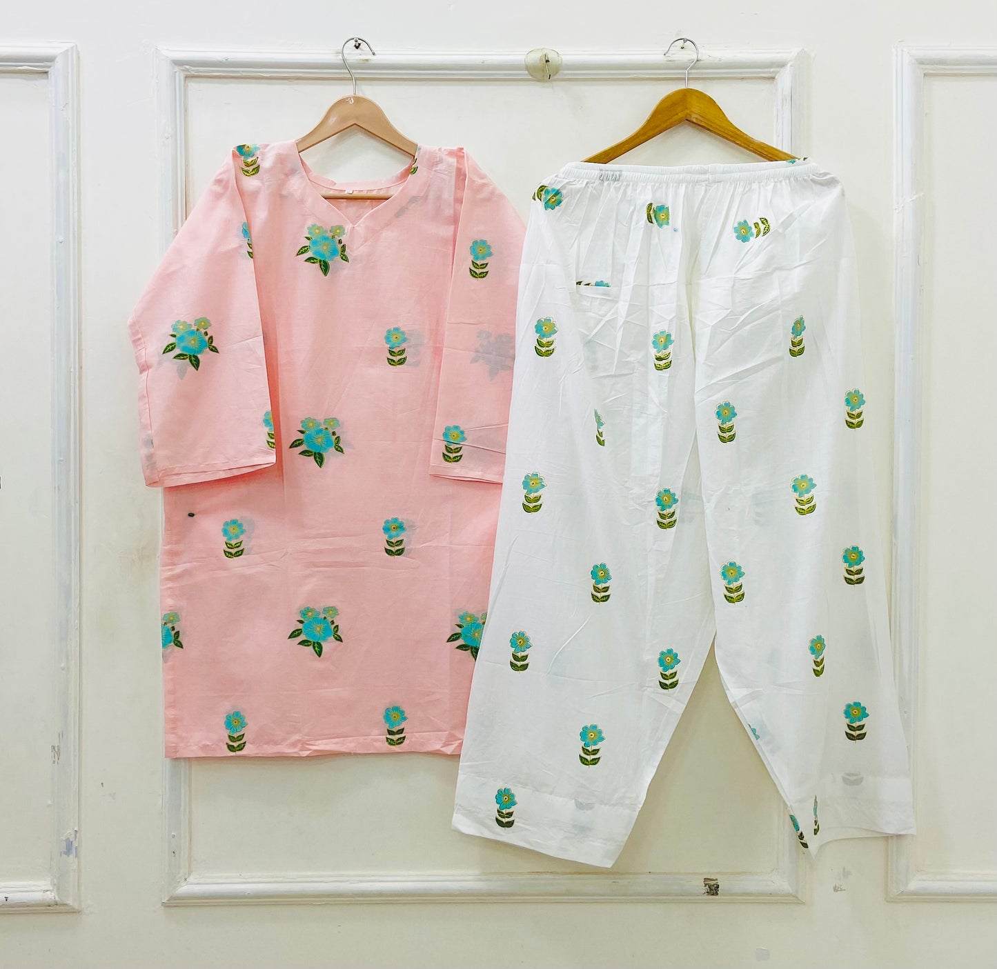 Article No: D-703 Cotton Lawn