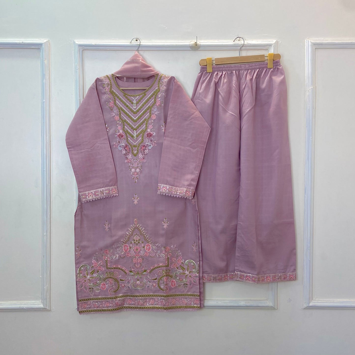 Embroidered Galaxy 3PC (Cotton) D-319