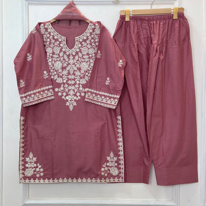 Floral Bunch Embroidered 3PC (Premium Cotton) D-371
