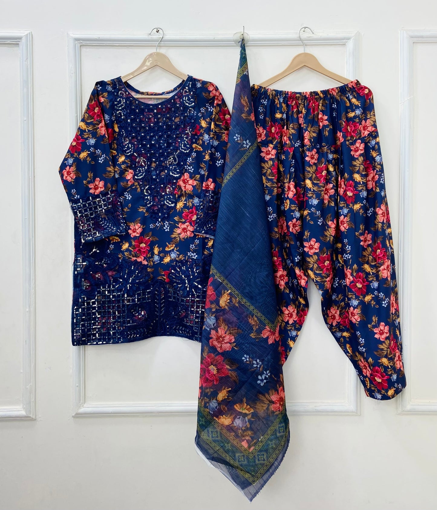 Eid Edit: 3PC (Bana Dora Silk) D-511