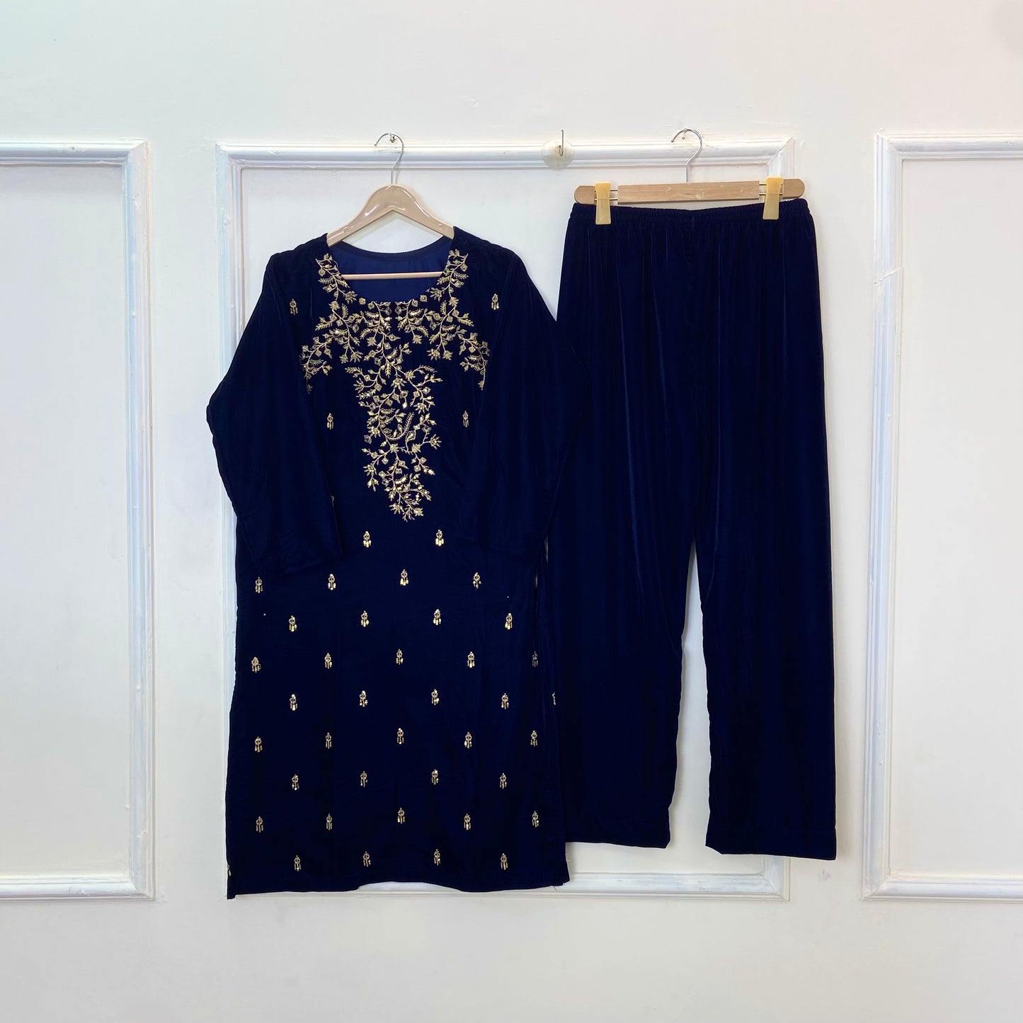 Velvet Festive Attire 2PC (Velvet) D-257