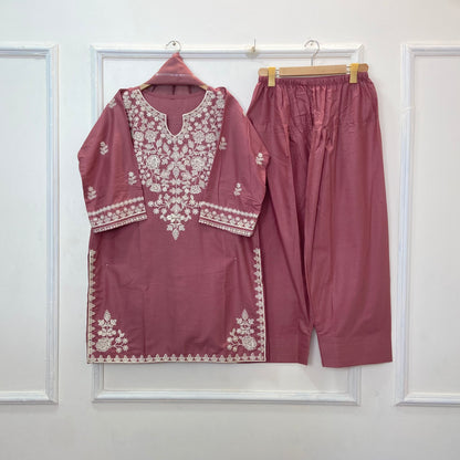 Floral Bunch Embroidered 3PC (Premium Cotton) D-371