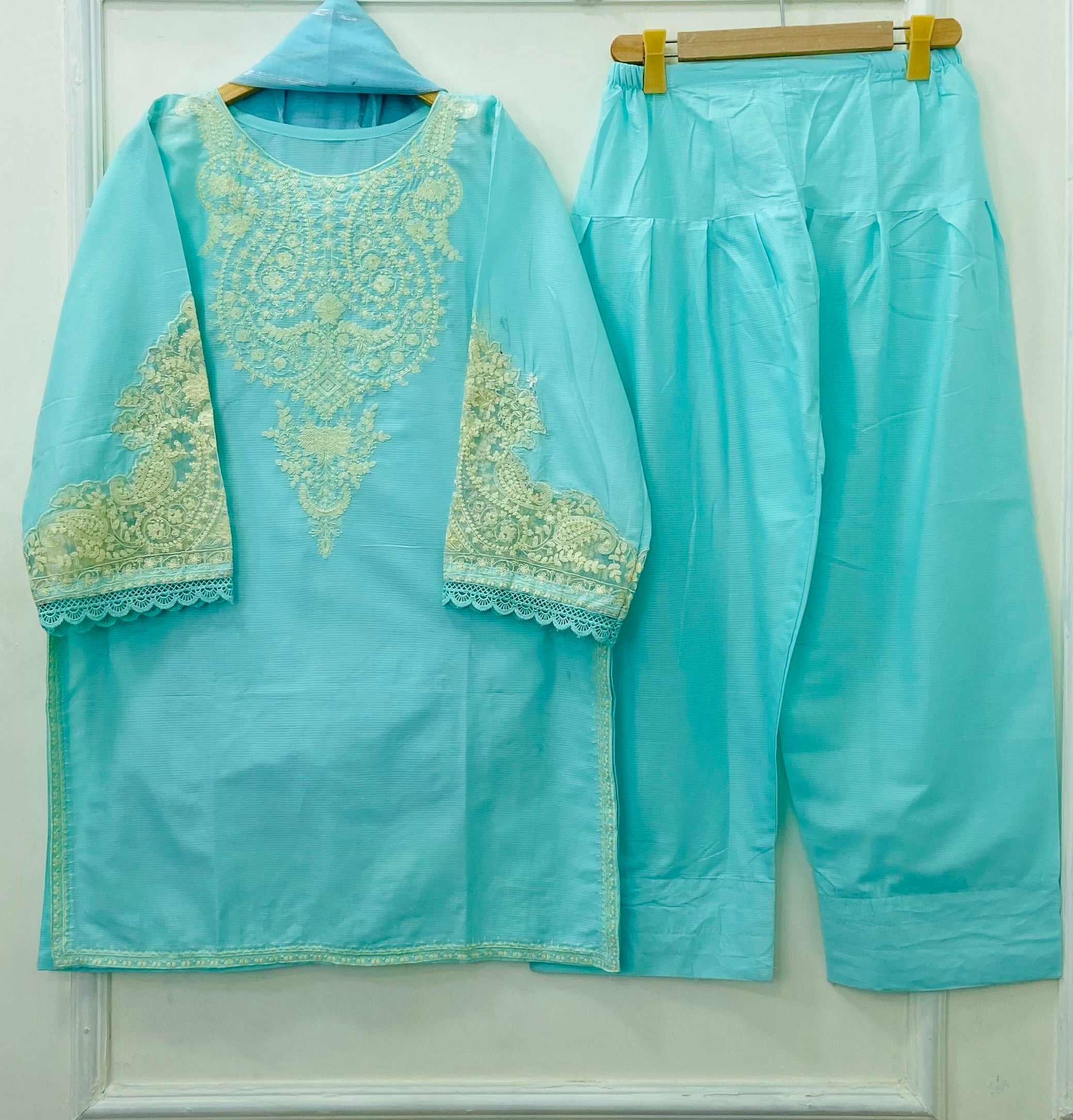 Maria.B Embroidered 3PC (Premium Cotton) D-438