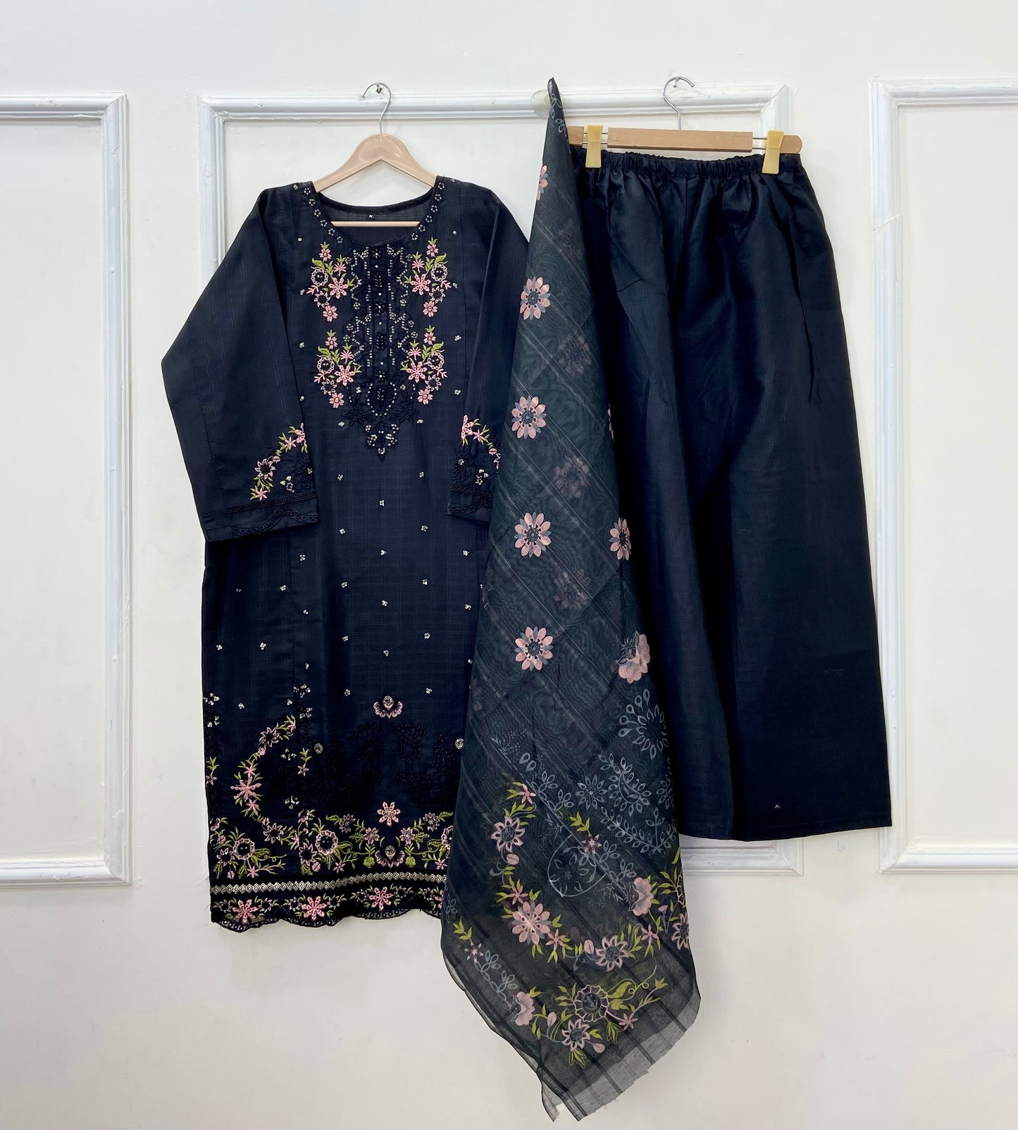 Long-Embroidered 3PC (Premium Cotton) D-439