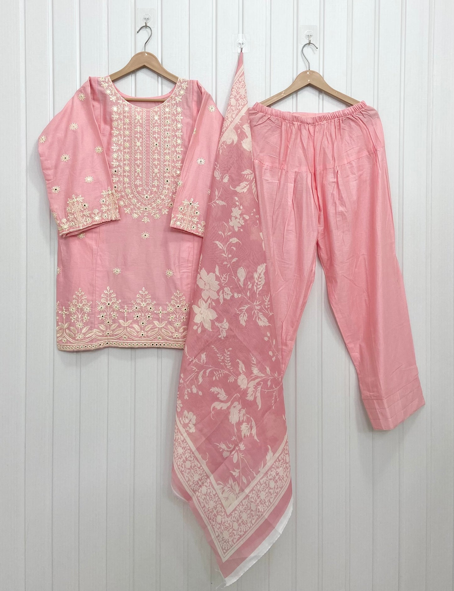 Article No: D-712 | 3 PC COTTON LAWN