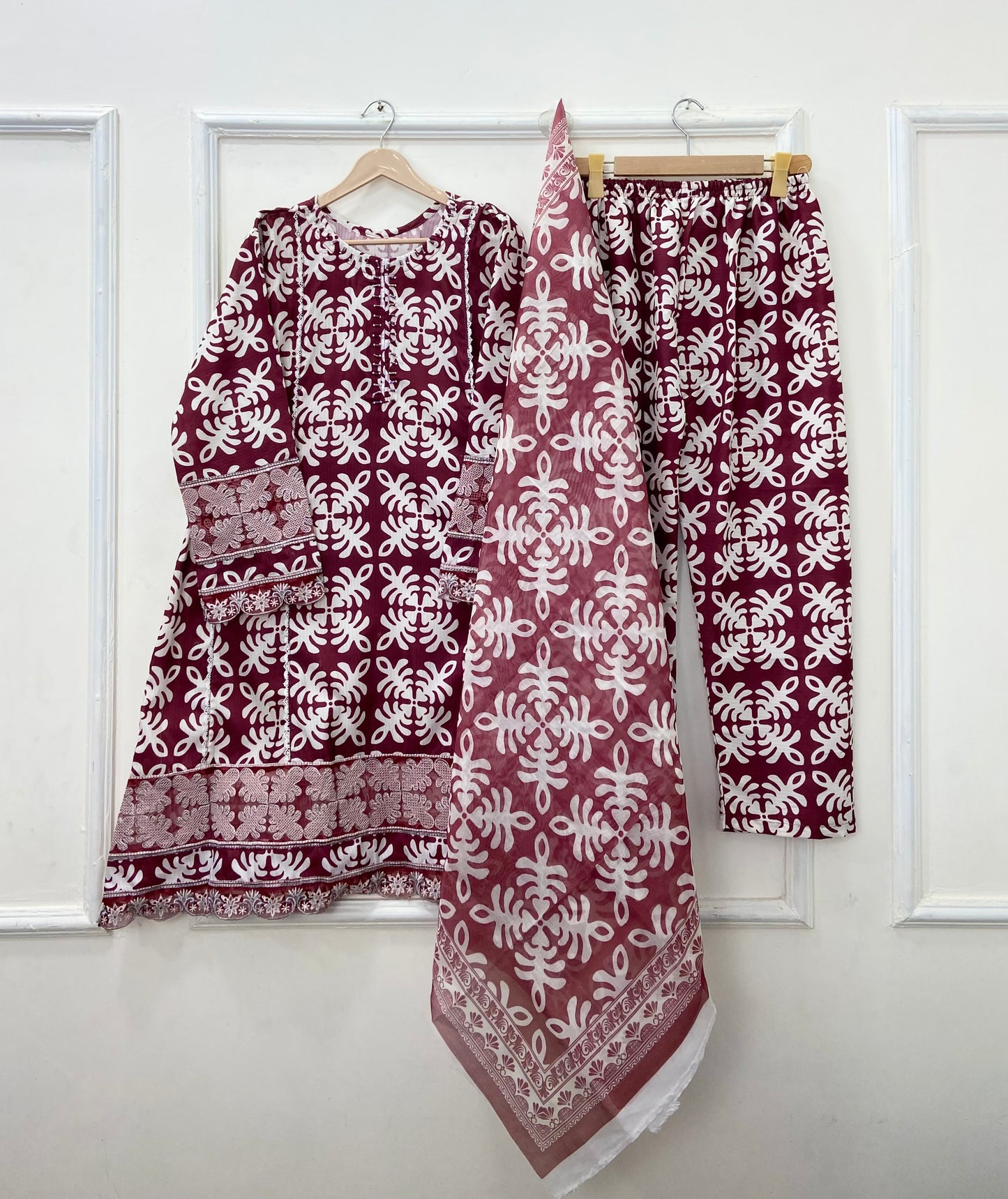 Traditional Embroidered 3PC (Bana Dora Silk) D-429