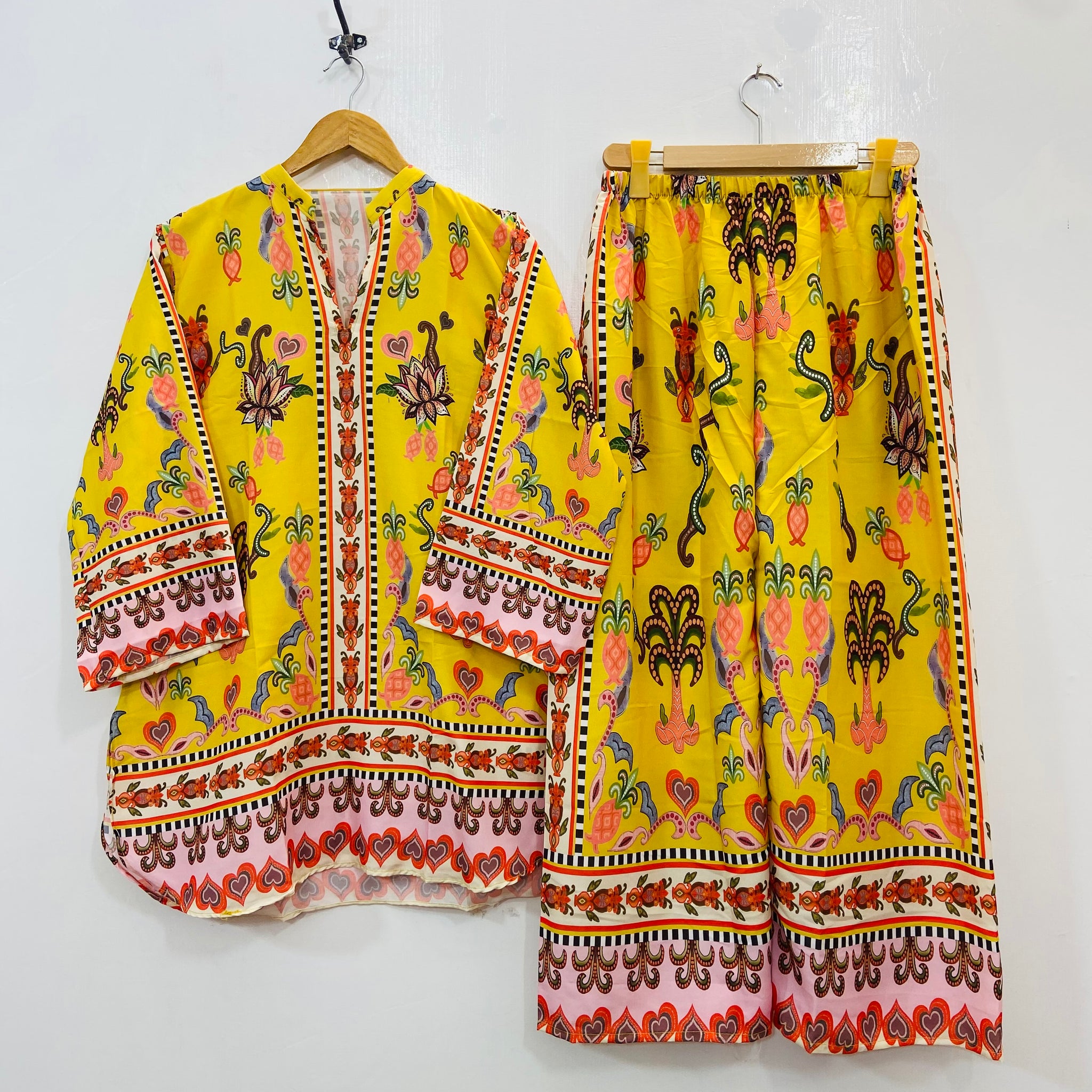 Daffodil Dream Co-Ord Set (Swiss Silk) D-128