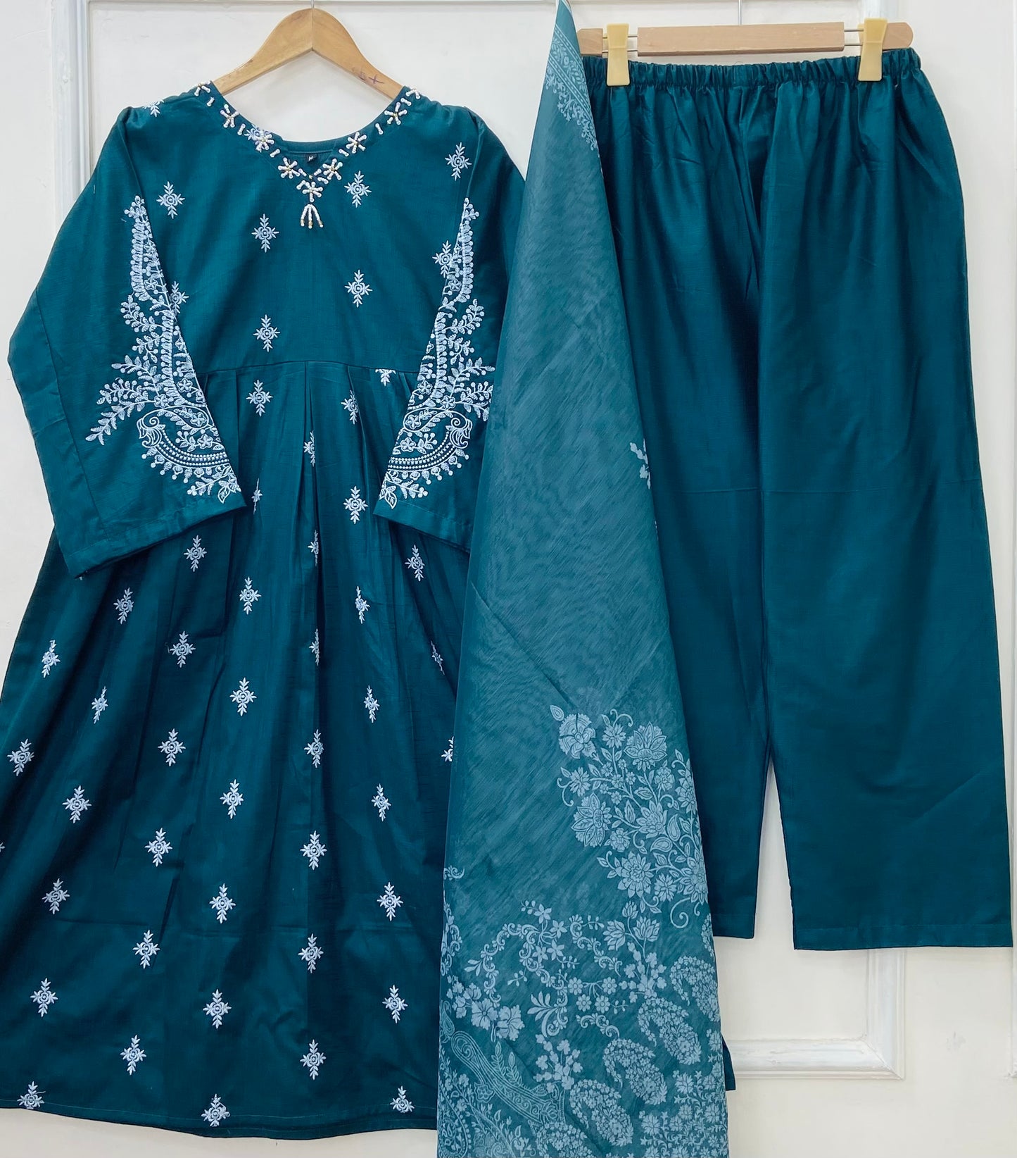 Embroidery Frock 3PC (Premium Cotton) D-428