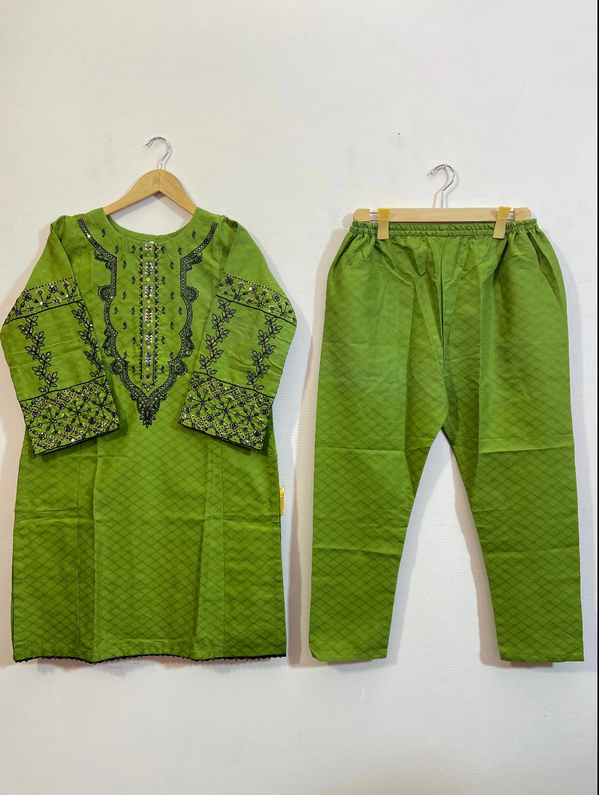 Hand-work Cotton 2PC