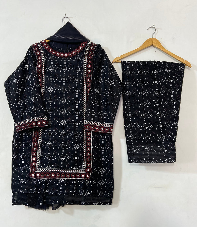 Embroidered Farshi 3PC (Lawn) 18
