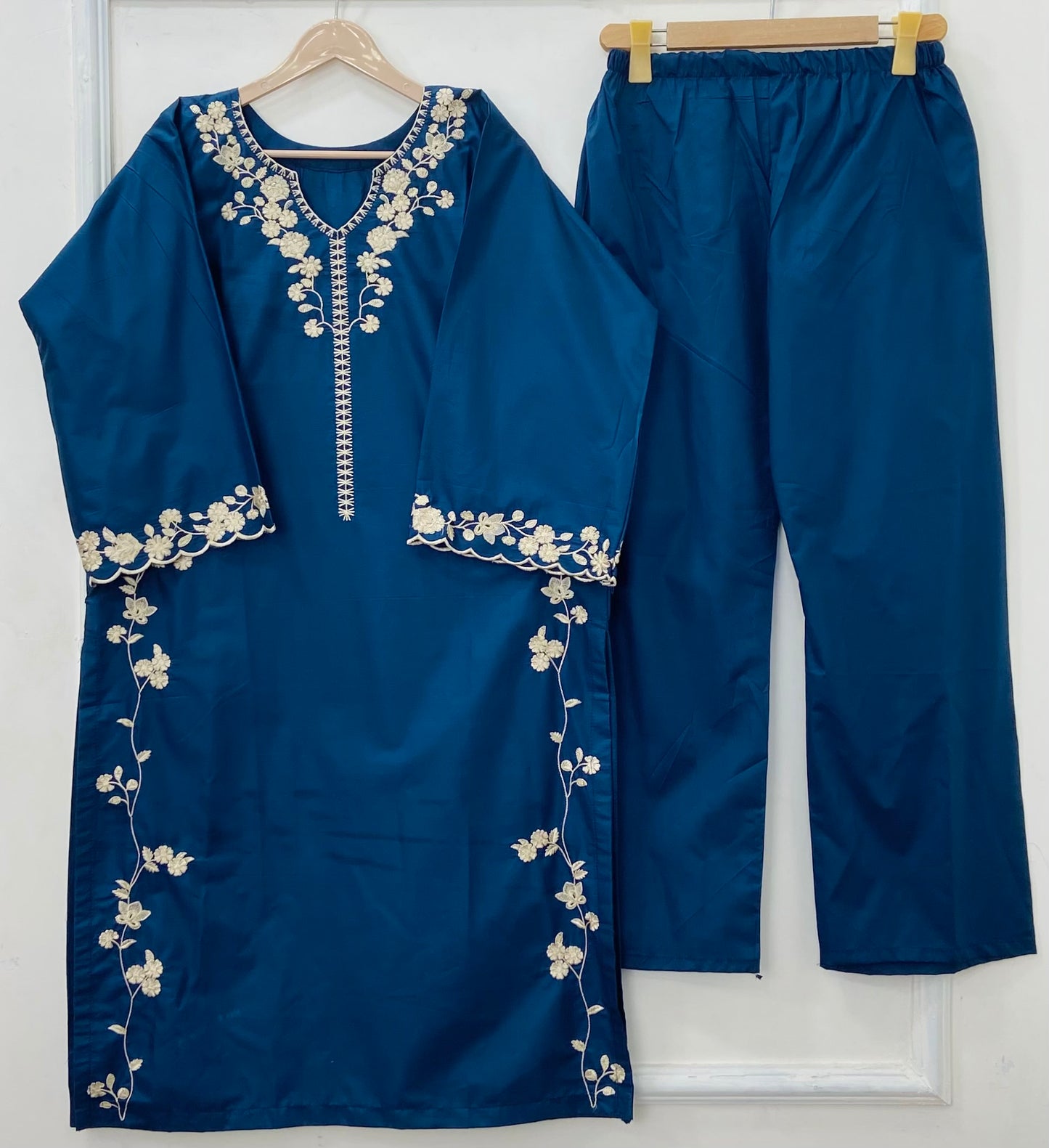 Floral Bail Embroidered 2PC (Premium Cotton) D-459