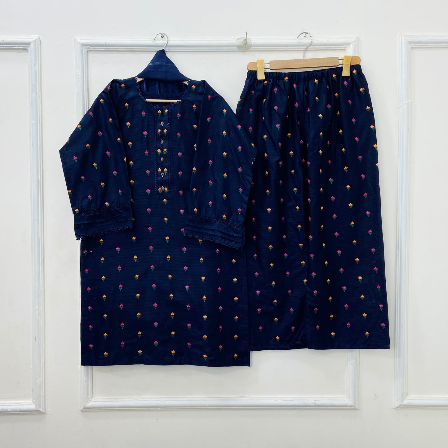 Tulip Embroidered 3PC (Premium Cotton) D-442