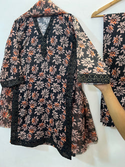 Embroidered 3PC (Lawn) 01-Black