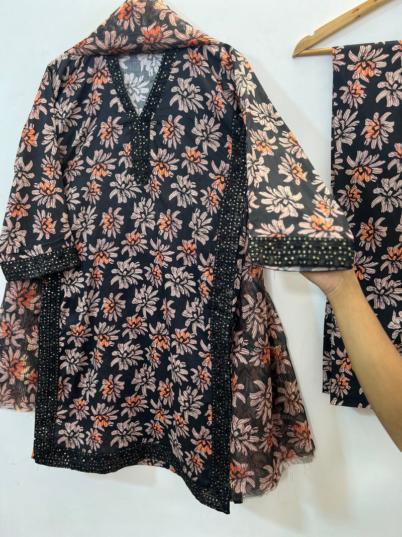 Embroidered 3PC (Lawn) 01-Black