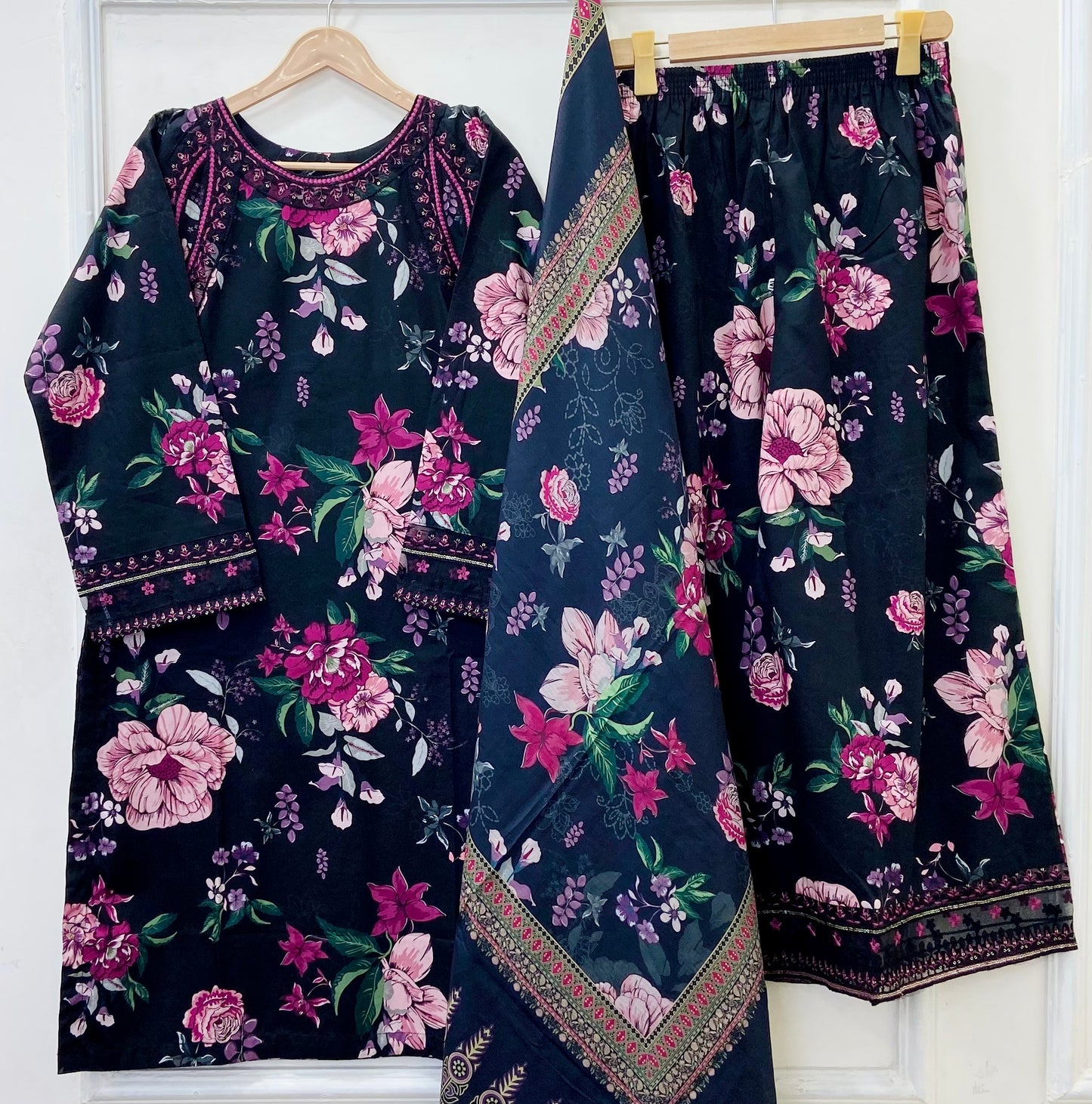 Black Cat 3PC (Lawn) D-514