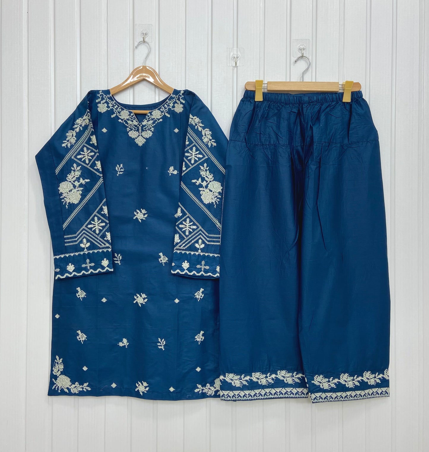 Article no: D-790 Cotton Lawn