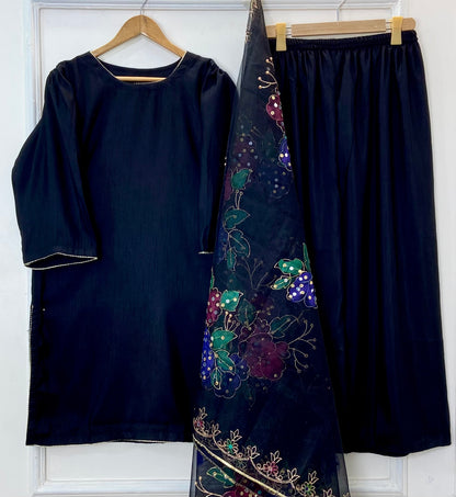 Hand-Painted Diva Beauty 3PC (Raw Silk) D-354