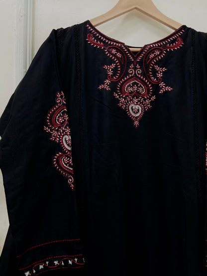 Article no:D-696 | Cotton Lawn